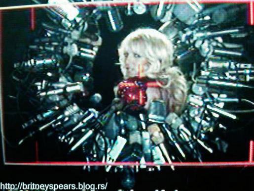 britney-video-twitpic_515x386 copy.jpg, 87 KB